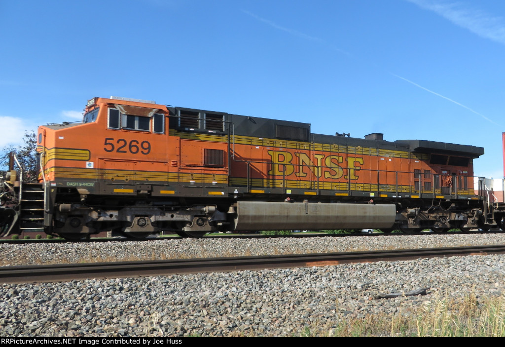 BNSF 5269